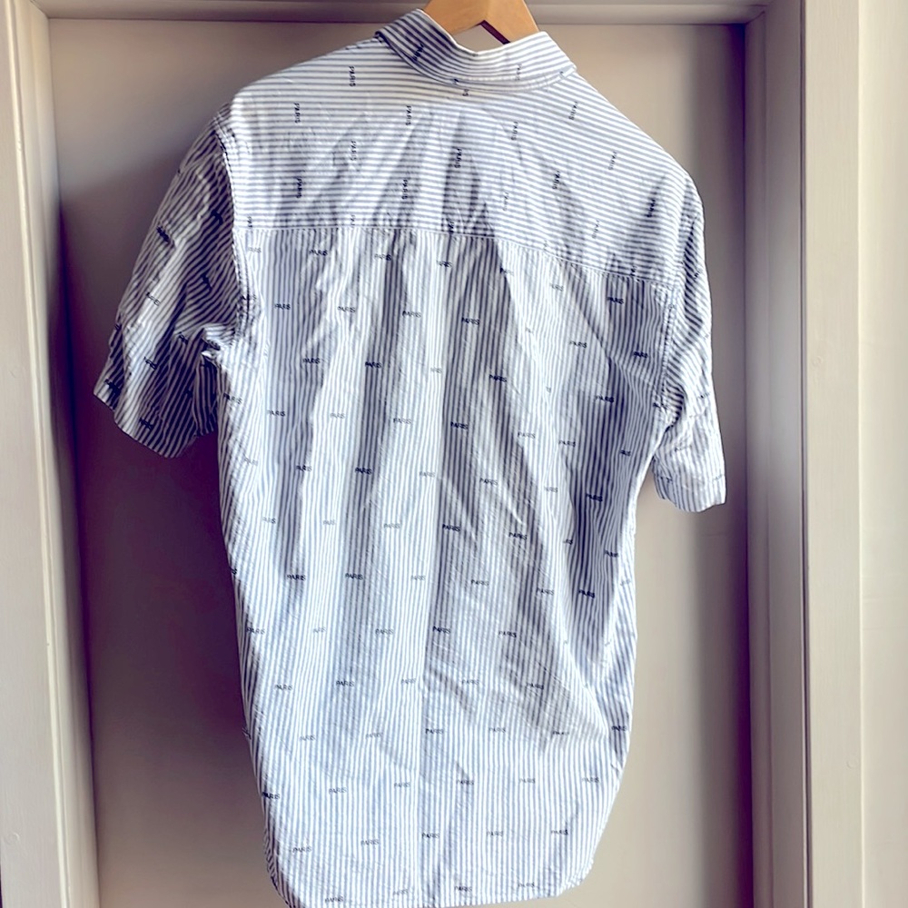 Maison Kitsuné Short-Sleeve PARIS Button Down Oxford - Picture 4 of 4